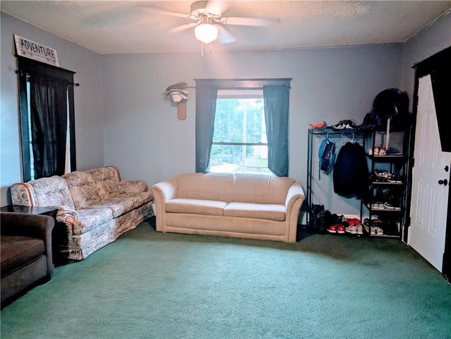 610 S 4th Street, Atchison, KS 66002