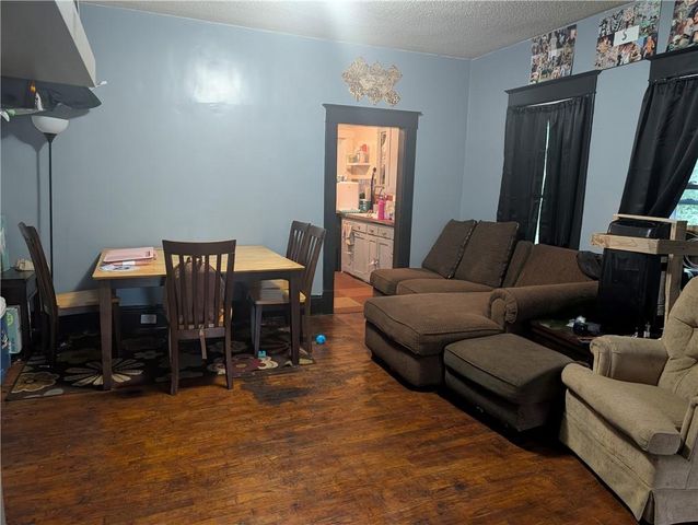 610 S 4th Street, Atchison, KS 66002