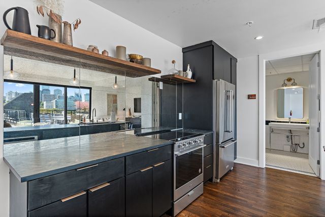 601 Madison St Apt 102, Nashville, TN 37208