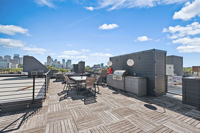 601 Madison St Apt 102, Nashville, TN 37208