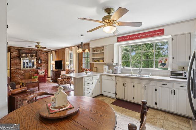 645 Patrick Place, Sandy Springs, GA 30328