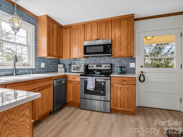 45 Capricorn Lane, Zirconia, NC 28790