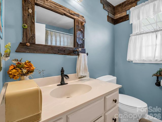 45 Capricorn Lane, Zirconia, NC 28790