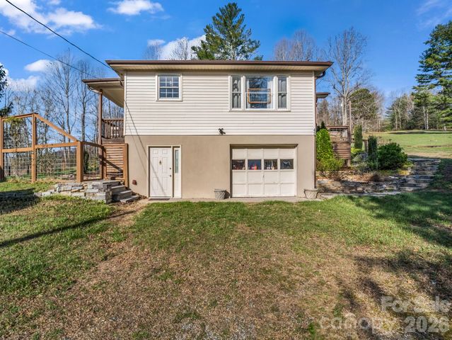 45 Capricorn Lane, Zirconia, NC 28790