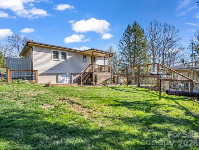 45 Capricorn Lane, Zirconia, NC 28790