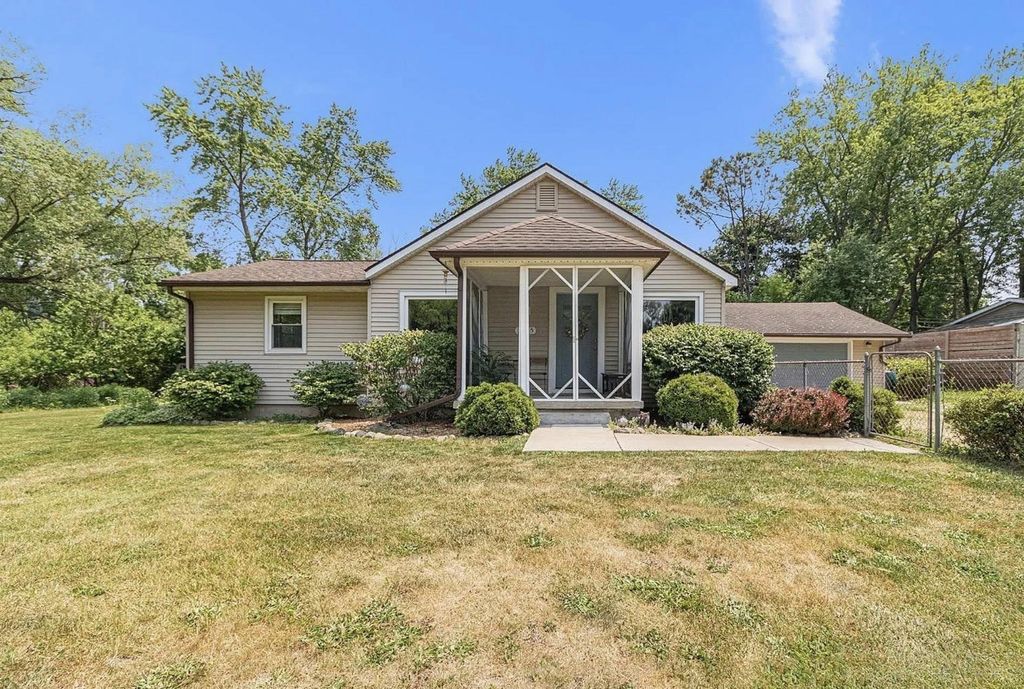 3155 La Salle Drive, Ann Arbor, MI 48108