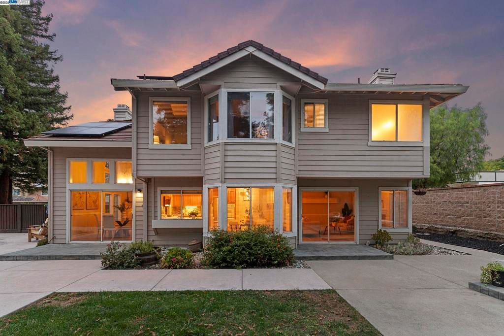 635 Zermatt St, Livermore, CA 94551