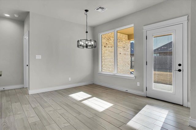 3919 NE Shenandoah Dr, Lawton, OK 73507