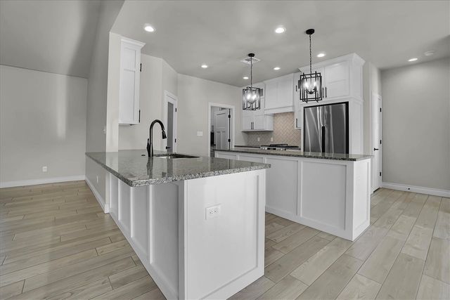 3919 NE Shenandoah Dr, Lawton, OK 73507