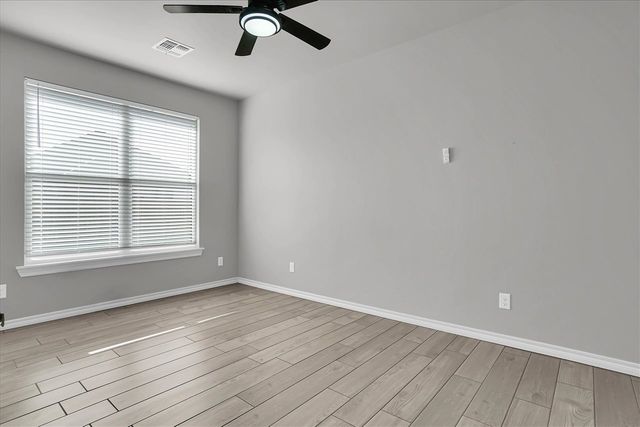 3919 NE Shenandoah Dr, Lawton, OK 73507