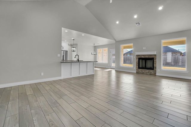 3919 NE Shenandoah Dr, Lawton, OK 73507