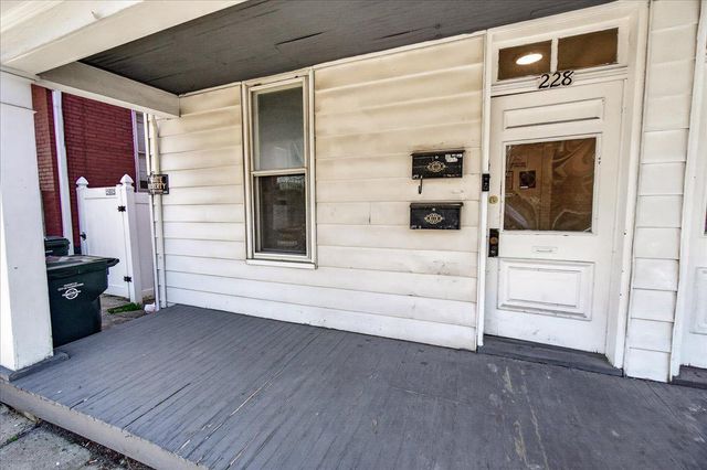 228 S LOCUST, Hagerstown, MD 21740