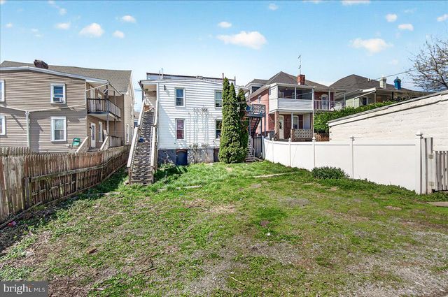 228 S LOCUST, Hagerstown, MD 21740