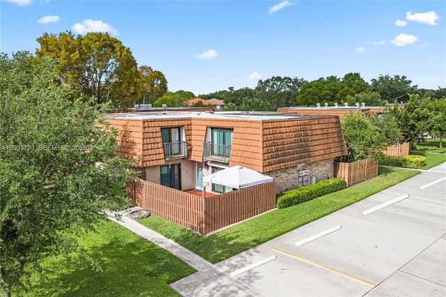 4089 Forest Hill Dr, Cooper City, FL 33026