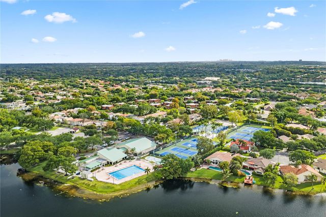 4089 Forest Hill Dr, Cooper City, FL 33026