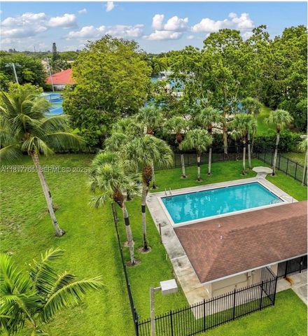 4089 Forest Hill Dr, Cooper City, FL 33026