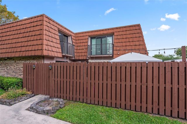 4089 Forest Hill Dr, Cooper City, FL 33026