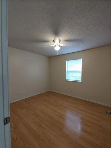 1909 Sycamore Place A, Springdale, AR 72762