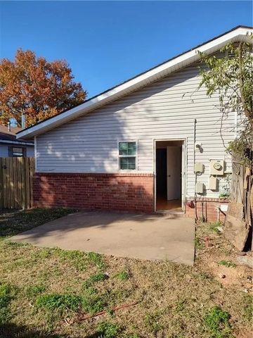 1909 Sycamore Place A, Springdale, AR 72762