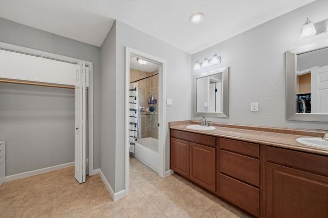 2819 Heritage Colony Drive, Webster, TX 77598