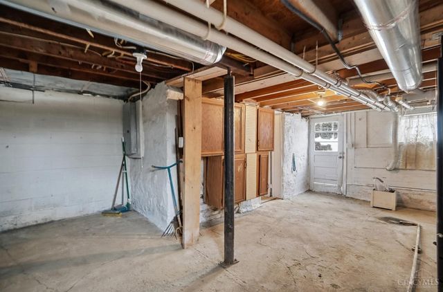 100 Broadway, Loveland, OH 45140