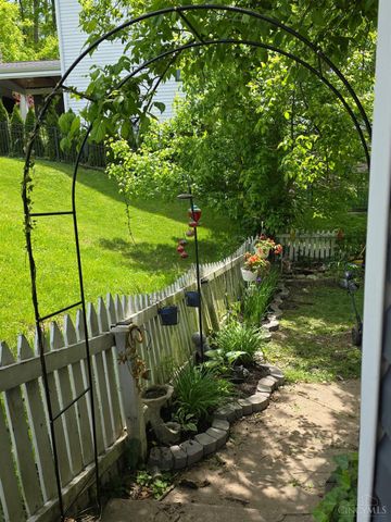 100 Broadway, Loveland, OH 45140