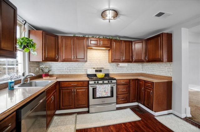 100 Broadway, Loveland, OH 45140