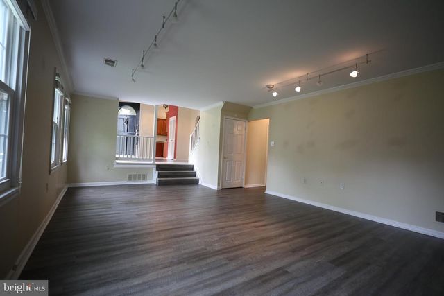 10052 COLEBROOK AVE, Potomac, MD 20854