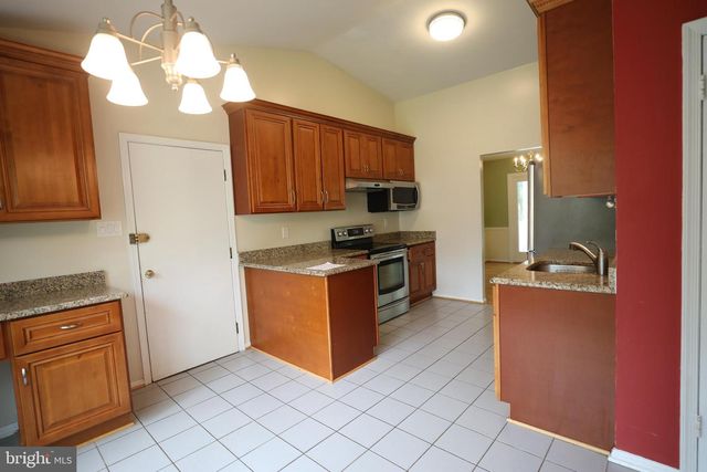 10052 COLEBROOK AVE, Potomac, MD 20854