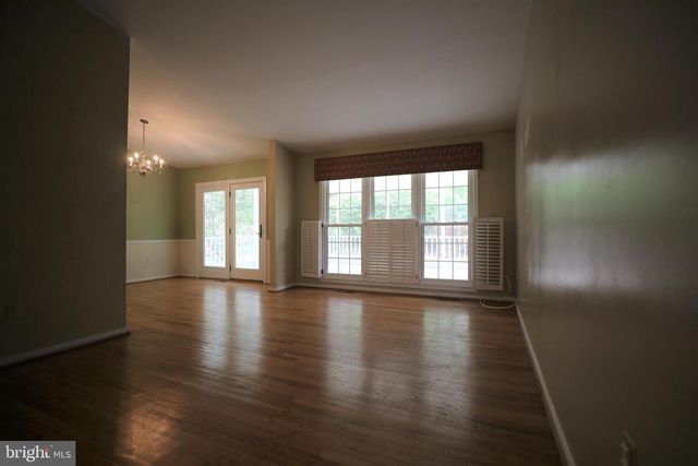 10052 COLEBROOK AVE, Potomac, MD 20854
