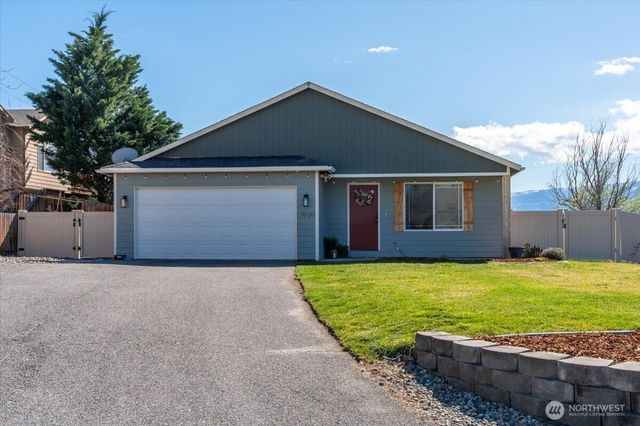 3949 NE Vista Del Rey Drive, East Wenatchee, WA 98802