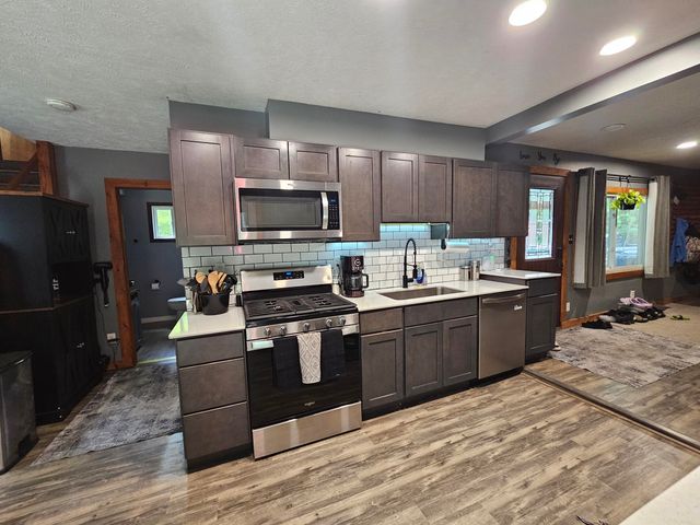 1695 Simonelli Road, Muskegon, MI 49445