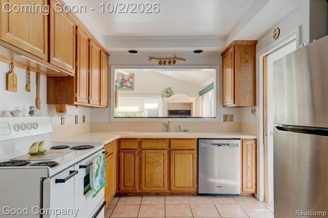31728 Sheridan Drive, Beverly Hills, MI 48025