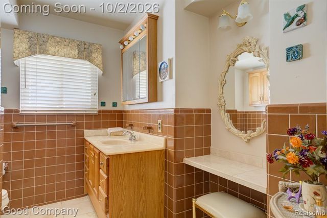 31728 Sheridan Drive, Beverly Hills, MI 48025