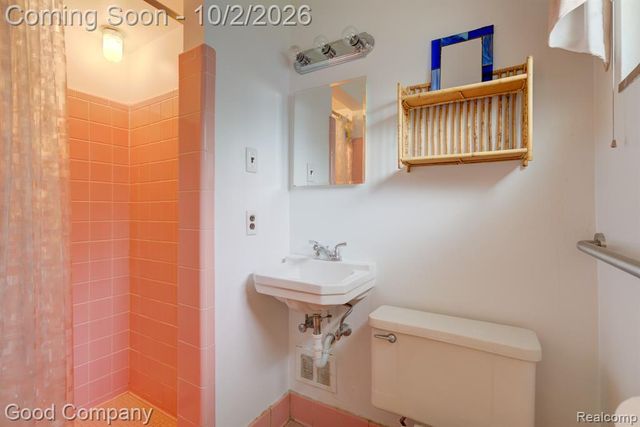 31728 Sheridan Drive, Beverly Hills, MI 48025