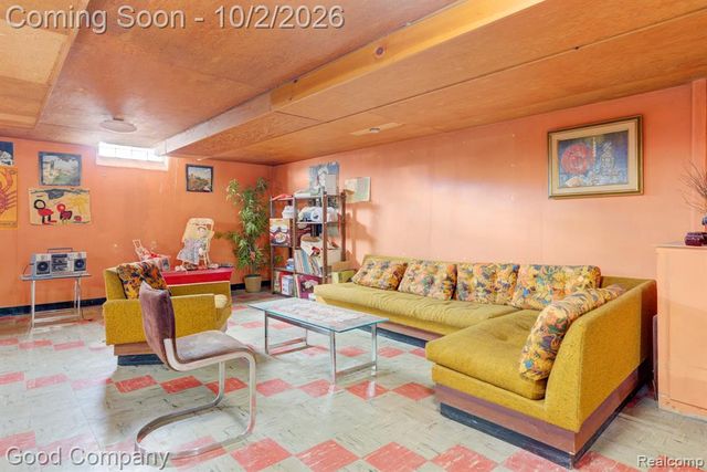 31728 Sheridan Drive, Beverly Hills, MI 48025