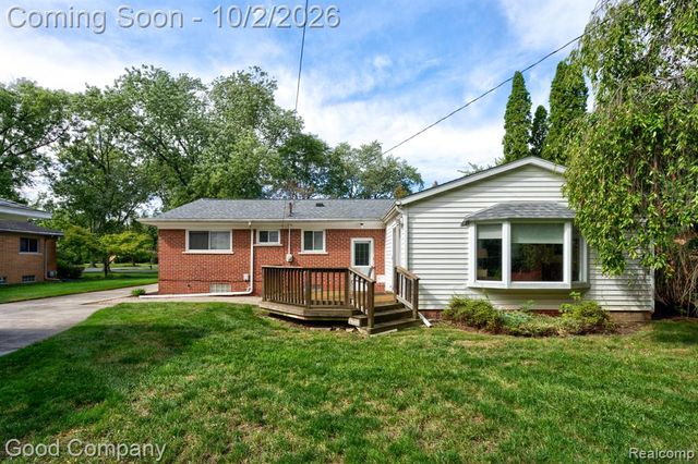 31728 Sheridan Drive, Beverly Hills, MI 48025