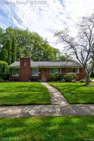 31728 Sheridan Drive, Beverly Hills, MI 48025
