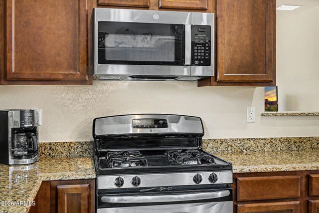 6202 E MCKELLIPS Road 190, Mesa, AZ 85215