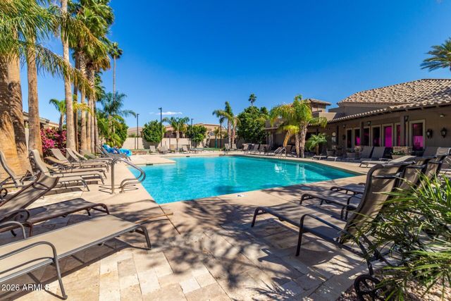 6202 E MCKELLIPS Road 190, Mesa, AZ 85215