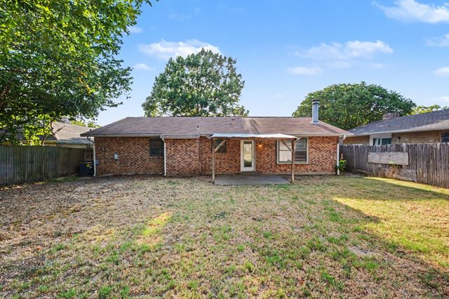 3432 Whippoorwill Lane, Irving, TX 75062