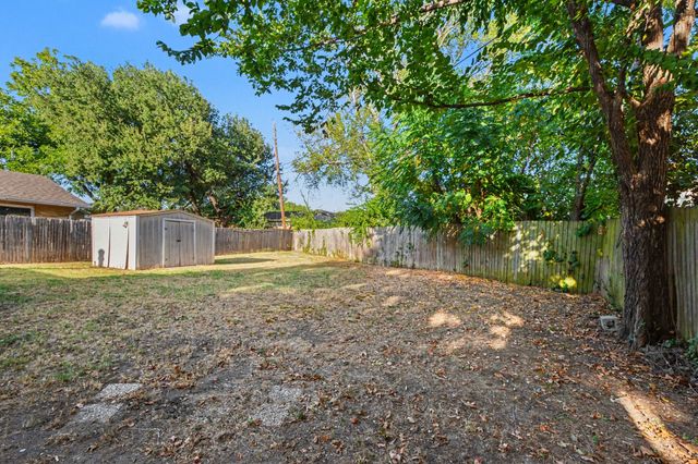 3432 Whippoorwill Lane, Irving, TX 75062