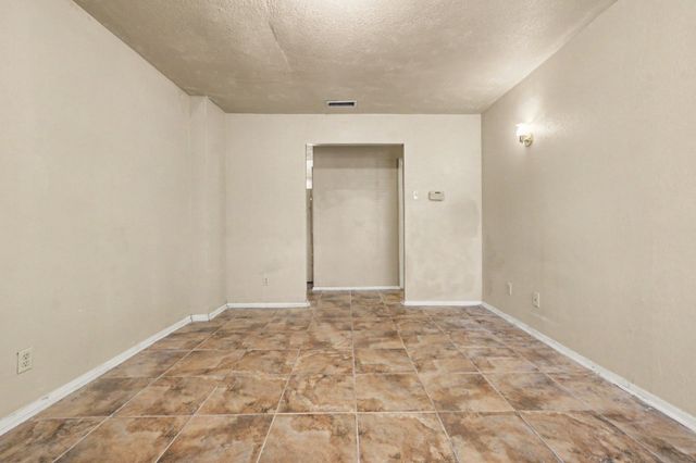 3432 Whippoorwill Lane, Irving, TX 75062