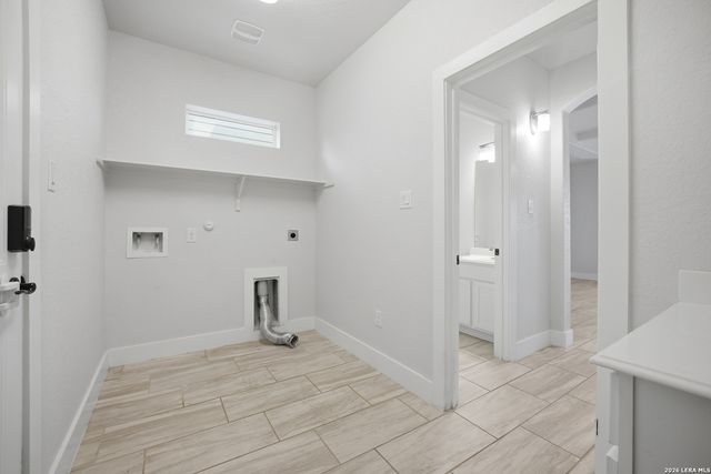 2560 Windle Ln, Seguin, TX 78155