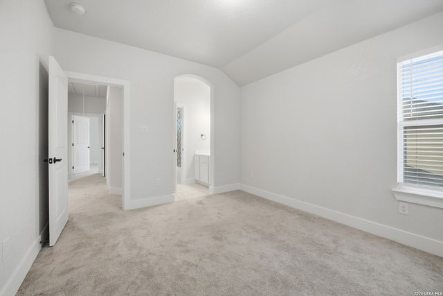 2560 Windle Ln, Seguin, TX 78155