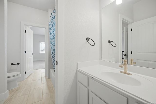 2560 Windle Ln, Seguin, TX 78155