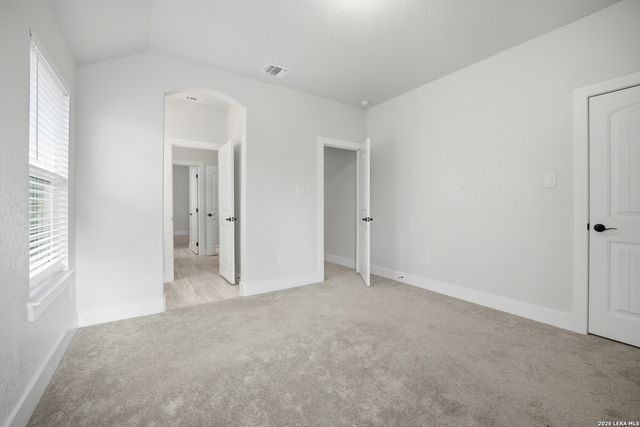 2560 Windle Ln, Seguin, TX 78155