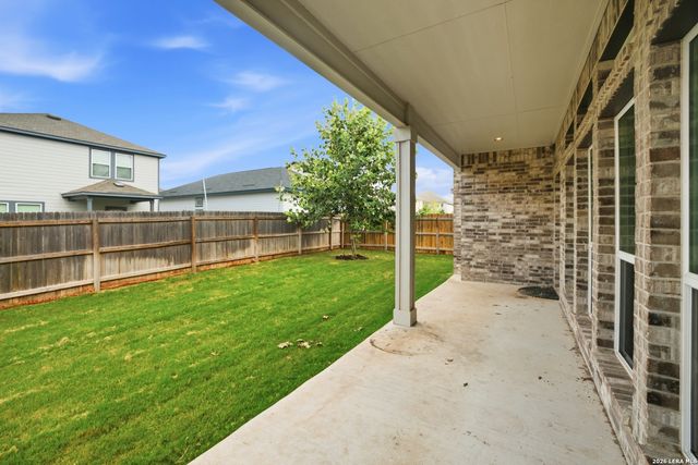 2560 Windle Ln, Seguin, TX 78155