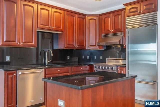 20 Ave At Port Imperial 330, West New York, NJ 07093