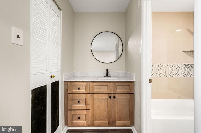 2720 S 76TH ST, Philadelphia, PA 19153